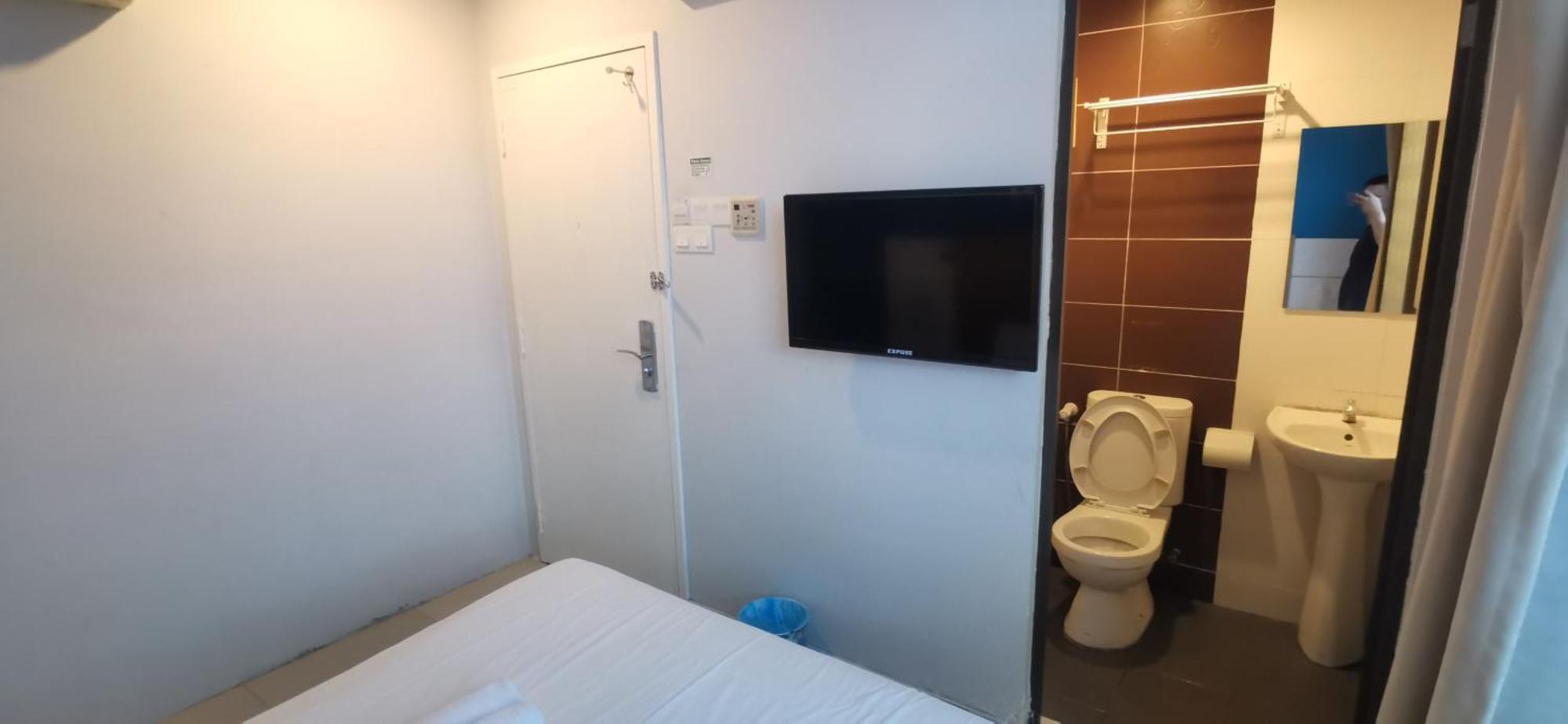 Bangi Business Hotel Kampong Sungai Ramal Dalam Exterior foto